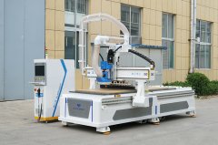 關(guān)于板式家具生產(chǎn)線之?dāng)?shù)控開料機(jī)運(yùn)轉(zhuǎn)速度你是否有這樣的誤區(qū)？